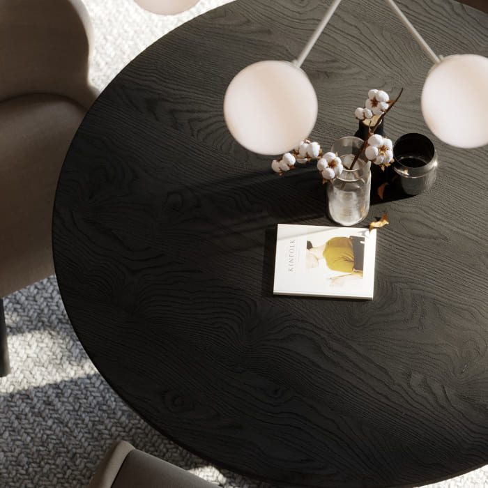 interview-ml-contemporary-dining-mia-black